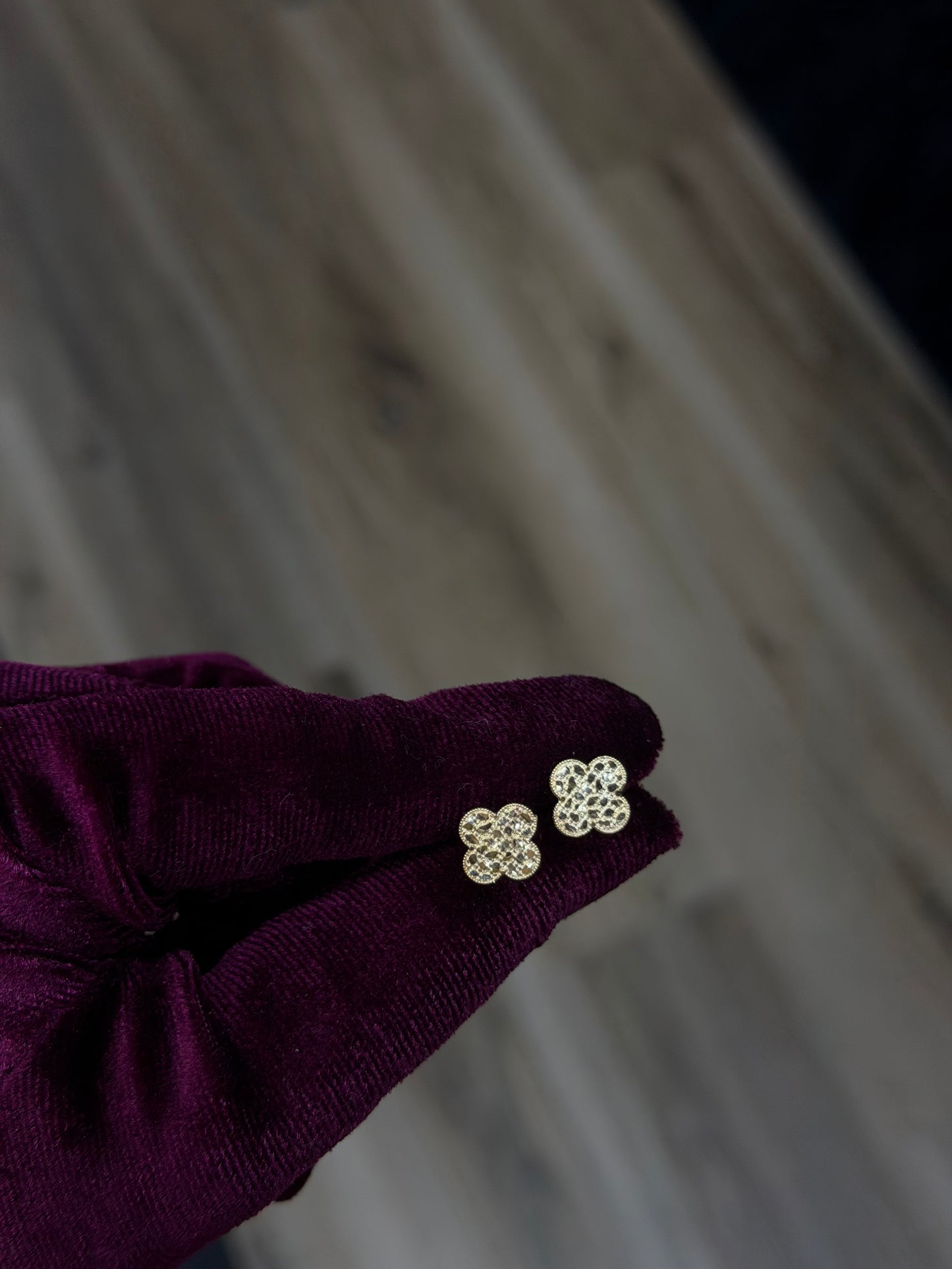 14K 8mm Clover Nugget Earrings