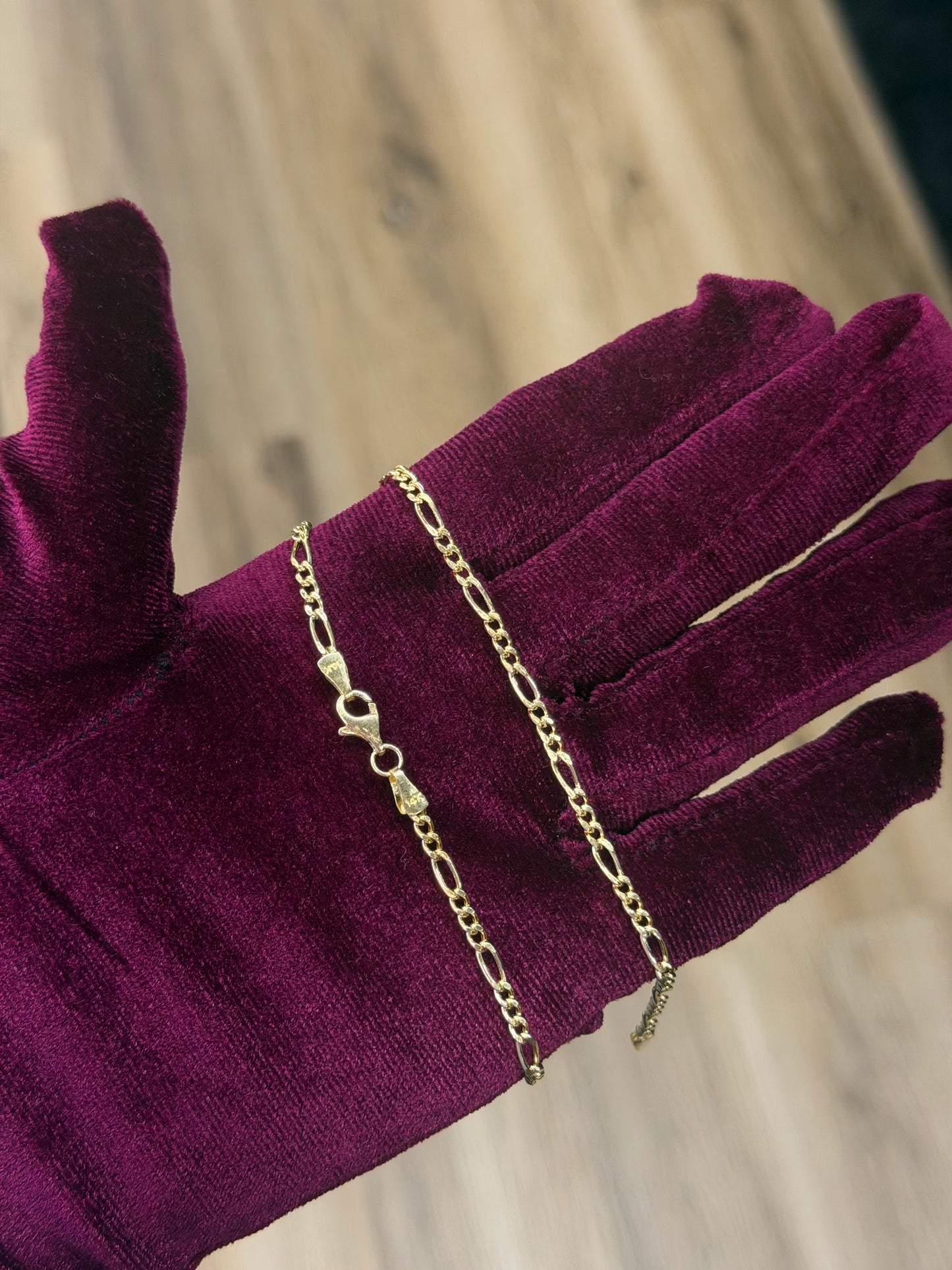 14K 2.5mm Hollow Figaro Bracelet