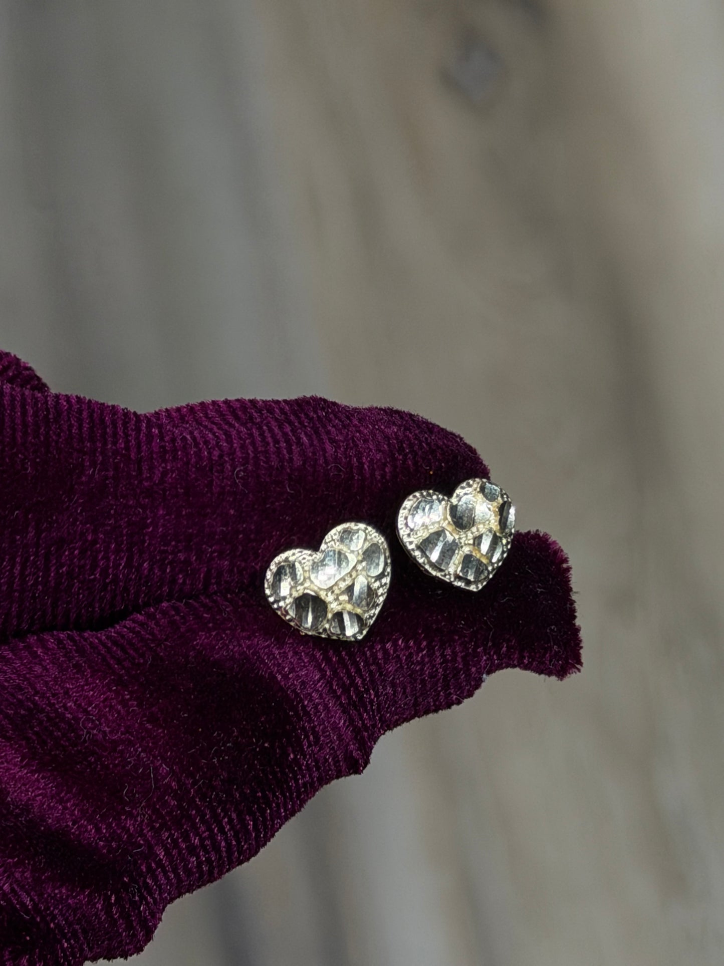 14K Small Heart Nugget Earrings (8mm)