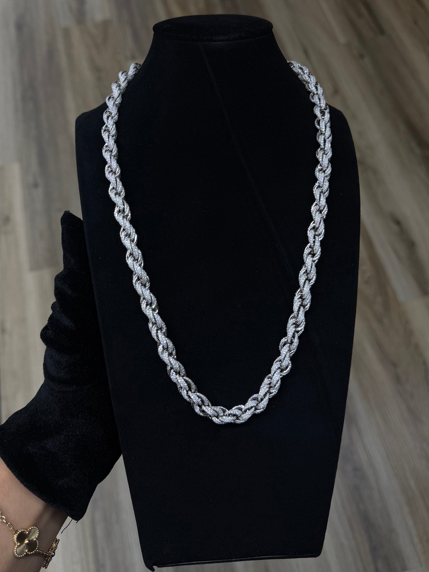 22" 8.5mm Silver Moissanite Rope Chain